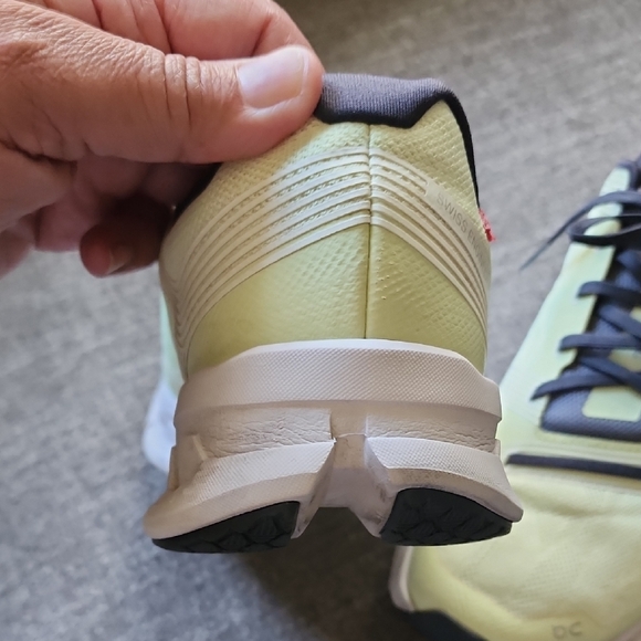 On Cloud Go Running Shoes – Lime Black Lightweight Trainer - Picture 9 of 17